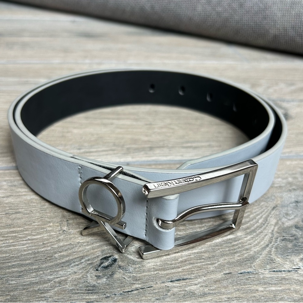Calvin Klein Light Gray Leather Belt Silver Buckle